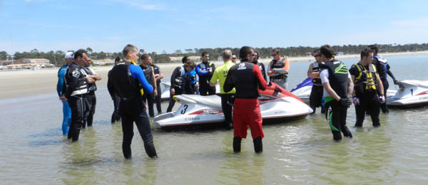 Moniteur d'activités nautiques