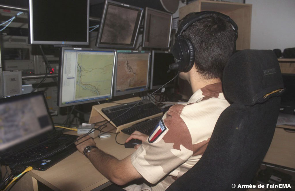 Intercepteur technique et graphie de l’armée de l’air